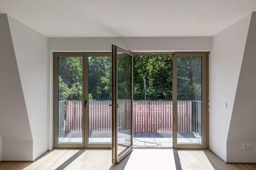 Blick ins Grüne - 4 Zimmer Etagenwohnung in München