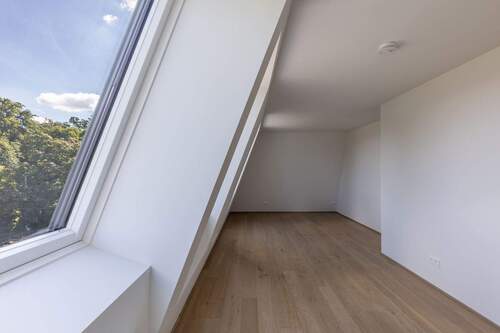 Kinderzimmer DG - Etagenwohnung mit 127,90 m&sup2; in München zur Miete