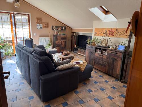 Wohnzimmer - 2 Zimmer Etagenwohnung in Bayerisch Gmain