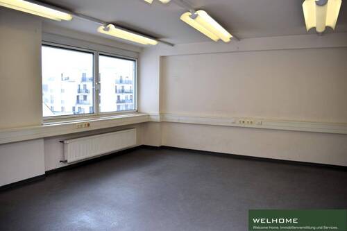 Büroetage - Büro mit 180,00 m&sup2; in Frankfurt am Main zur Miete