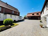 schöner Innehof - 7 Zimmer Einfamilienhaus zum Kaufen in Allendorf