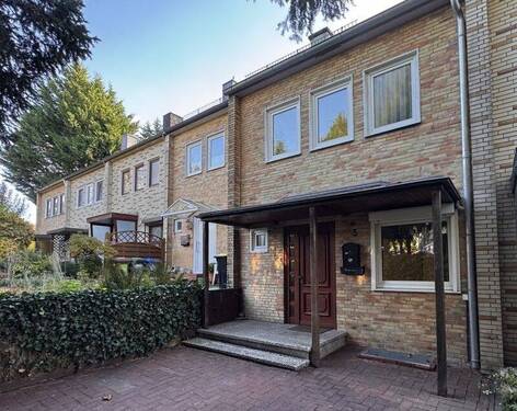 Hauseingang - Ihr Start ins Eigenheim - MRH mit Potenzial und guter Energieeffizienz in familienfreundlicher Lage