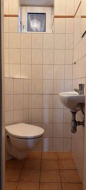  Gäste-WC - 4 Zimmer Reihenmittelhaus in Schenefeld