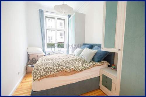 Schlafzimmer - 2 Zimmer Etagenwohnung zum Kaufen in Berlin