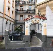 KS-Vorderer Westen Altbauflair: 3-4 Zimmer, Küche, Bad- Whg., Balkon - Kassel