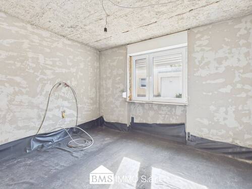 Bild 3 - 8 Zimmer Einfamilienhaus in Ralingen