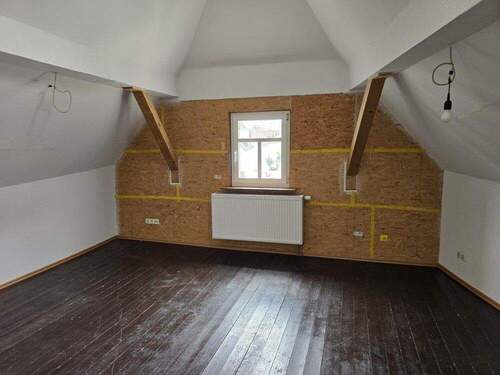 Haus 1 - DG - Zimmer 1 - 