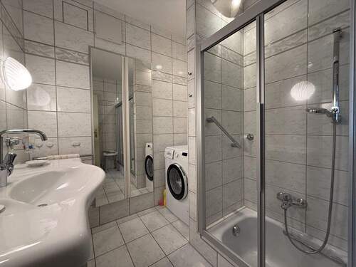 Bad mit Waschmaschinenanschluss - 