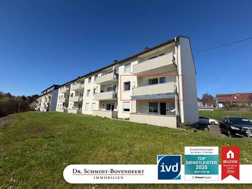 Titel - Montabaur! Vermietete 3-Zimmer-Wohnung im 1. Obergeschoss mit Balkon.