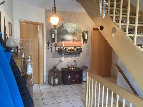 Eingangsbereich - 5 Zimmer Einfamilienhaus zum Kaufen in Elstertrebnitz