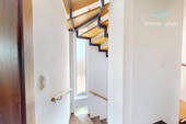 Lichtdurchflutetes Treppenhaus - 