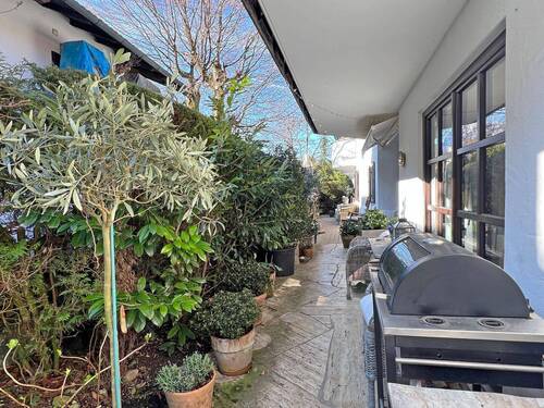 Terrasse mit Blick Richtung Süden - 