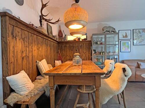 Gemütlicher Essbereich - Moderne 2 Zimmer-Wohnung in begehrter Lage von Partenkirchen direkt am Philosophenweg
