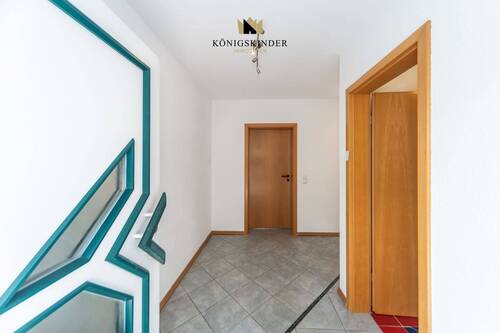 Eingang - 5 Zimmer Doppelhaushälfte in Jagsthausen