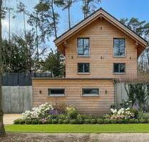Modernes Holzhaus in Hanglage mit großer Terrasse - Rangsdorf