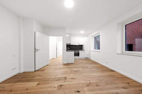 Wohn-/ Schlafzimmer mit Küche - 