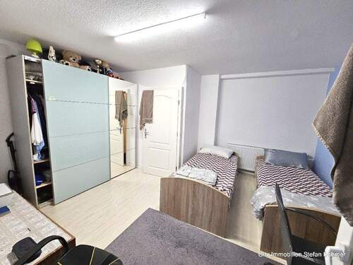 Schlafzimmer ( Durchgangszimmer ) - 