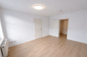 Wohnzimmer - 3 Zimmer Etagenwohnung zum Kaufen in Leipzig
