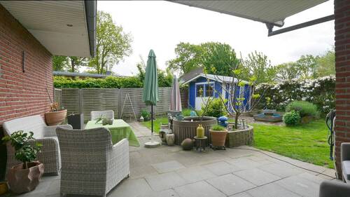 V1671 Terrasse und Garten - 