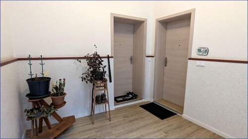 Wohnungseingänge - Etagenwohnung mit 129,00 m&sup2; in Bochum / Harpen zum Kaufen