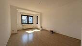 Wohnzimmer - 2 Zimmer Etagenwohnung in Bornheim