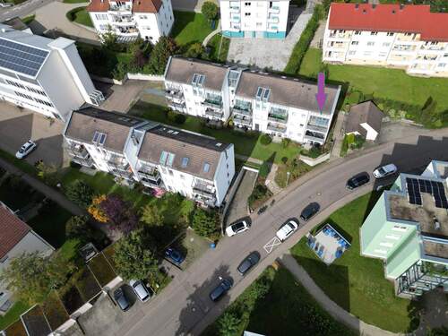 Daheim auf zwei Ebenen - Interessante Wohnung auf zwei Ebenen mit Galerie in guter Lage von Laiz. Frei ab dem 31.12.2025