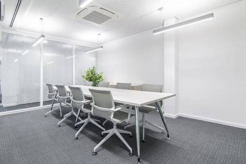 Bild 1 - Privater Büroraum ganz auf Ihre individuellen Unternehmensbedürfnisse angepasst 20 sqm in Regus Erfurt Hauptbahnhof