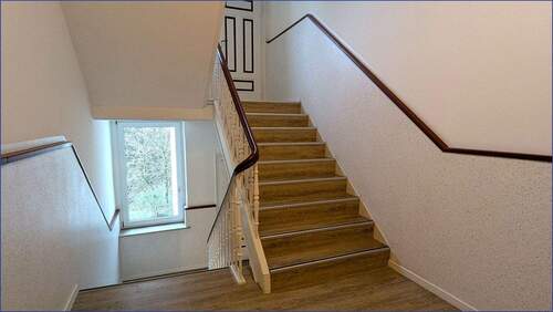 Treppenhaus - 3 Zimmer Etagenwohnung zum Kaufen in Bochum / Harpen