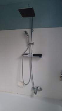 Wanne mit Duschmöglichkeit - 