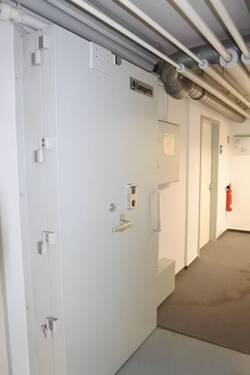 optionaler Tresorraum im KG - 