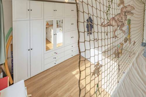 Zimmer 2 - 