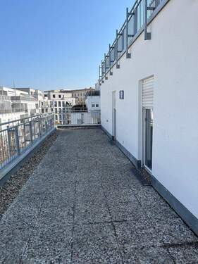 Terrasse - 3 Zimmerwohnung mit knapp 60m2 Balkonfläche *Provisionsfrei*