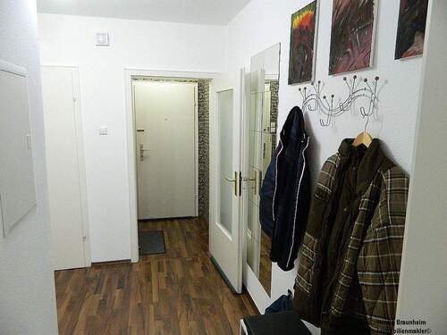 helle Diele mit Abstellraum - Etagenwohnung mit 62,00 m² in Lüdenscheid zur Miete