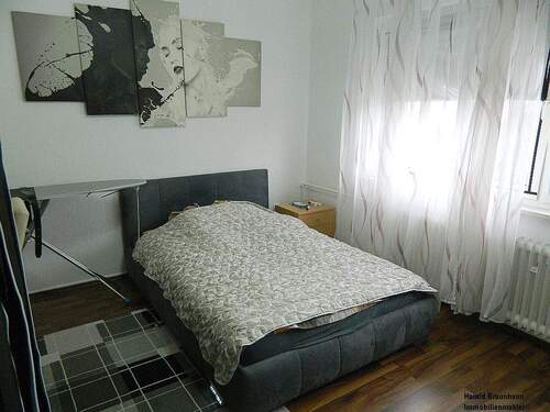ruhiges Schlafzimmer zum Hof - 