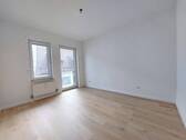 Bild 1 - Solides Investment in Rheinnähe: Kürzlich sanierte, gut vermietete 3-Zimmer-Wohnung in Worms!