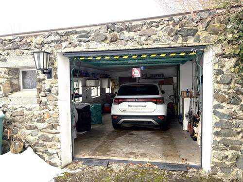 Garage - 