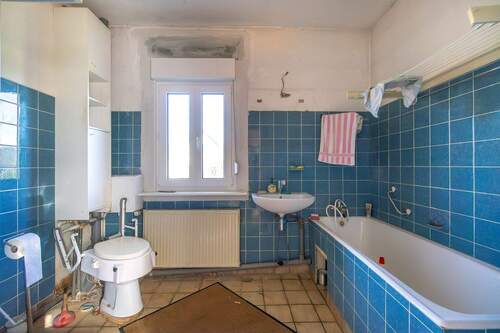 EG Dusch- und Wannenbad Ansicht 1 - 