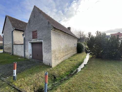 Hinter dem Haus mit Bachlauf - 3 Zimmer Einfamilienhaus in Wiederau