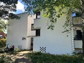 Aussenansicht - Tolle 3-Zimmer-Wohnung in gepflegtem Mehrfamilienhaus.