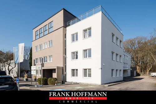 V9742a Titelbild - Modernes & hochwertiges Bürogebäude in Hamburg-Langenhorn