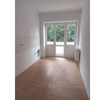 Schöne 4,5-R-Wohnung mit BLK.1.OG ca.87,00m2 zu vermieten In MD -Stadtfeld Ost - Magdeburg