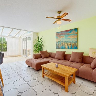 Wohnzimmer - 5 Zimmer Reihenmittelhaus zum Kaufen in Ismaning