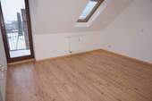 Schlafzimmer - 2 Zimmer Etagenwohnung zur Miete in Chemnitz