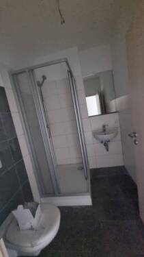 Badezimmer 2 - 5 Zimmer Etagenwohnung in Radeberg