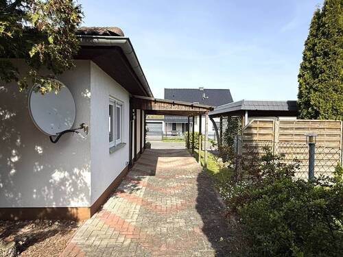 Zuwegung Carport - 