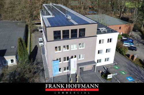 V9742 Titelbild - Modernes Bürogebäude in Hamburg-Langenhorn