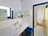 WC-Anlage links - 