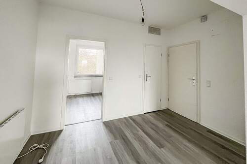 Flur - Etagenwohnung mit 34,00 m&sup2; in Bochum zur Miete