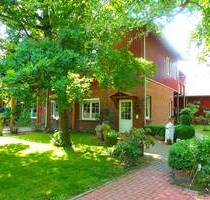 Landleben - unsere kleine Farm! Bauernhaus mit zusätzlichen 3 Wohnungen! - Klein Gladebrügge