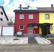 Schöne, moderne Doppelhaushälfte inkl. Garage u. Garten * in Bretten